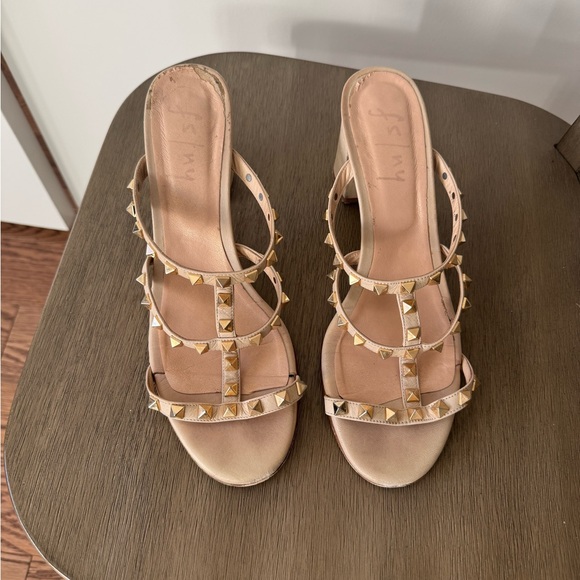 French Sole New York Foster Stud Sandal Size 10 in great condition - Picture 2 of 5